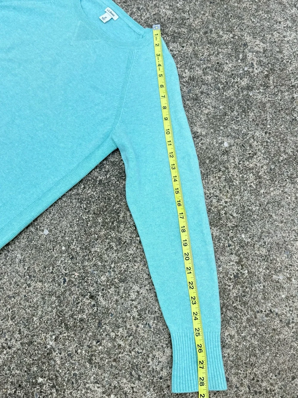 L.L. Bean Women’s Aqua Crewneck Sweater - Picture 8 of 9